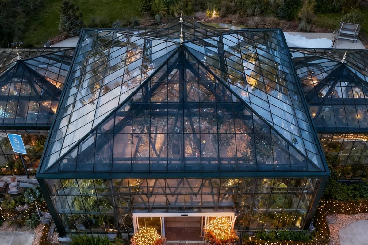 Modern Luxury Glass Greenhouse Conservatory Ysgh 195